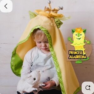 Snugaboo Yellow and Green Princess Hooded Blanket
